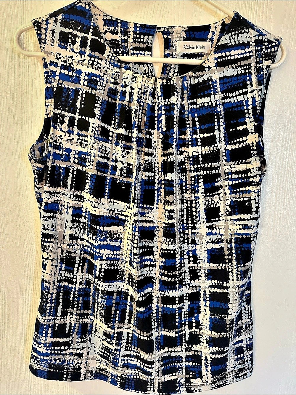 Calvin Klein Geometric Sleeveless Blouse in Blue & Black Size Medium Good